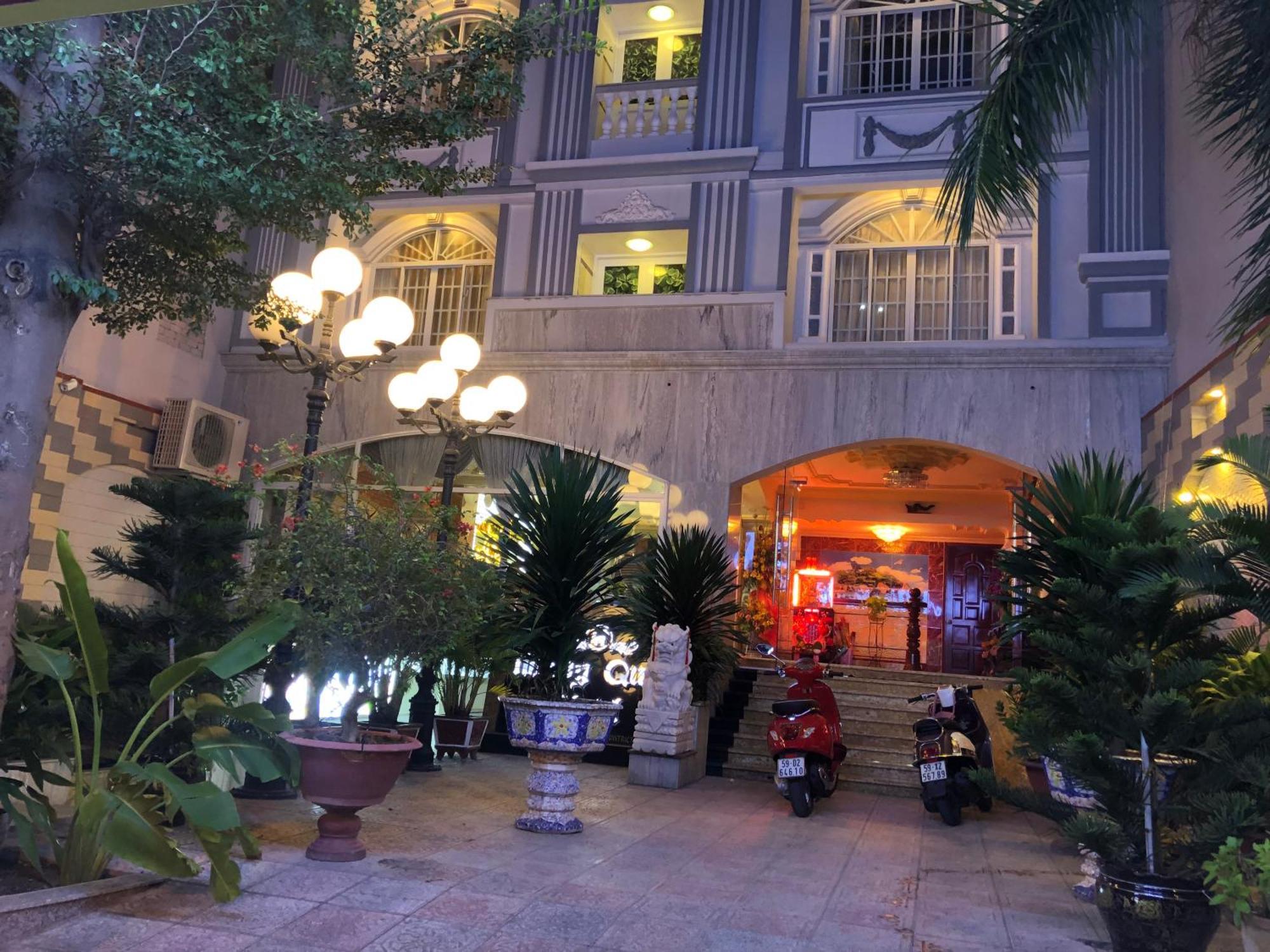 Hoang Quan Hotel Ho Şi Min Exterior foto