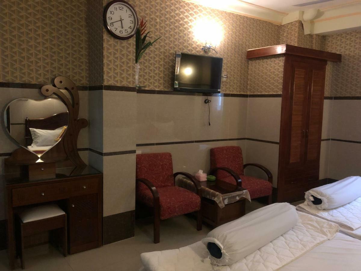 Hoang Quan Hotel Ho Şi Min Exterior foto
