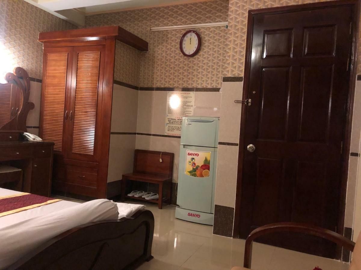 Hoang Quan Hotel Ho Şi Min Exterior foto