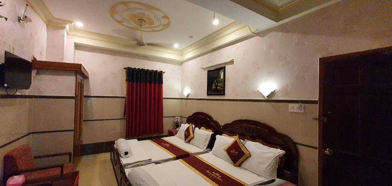 Hoang Quan Hotel Ho Şi Min Exterior foto